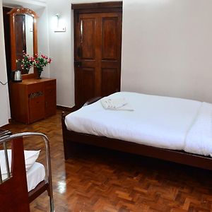 Deluxe Family Suite